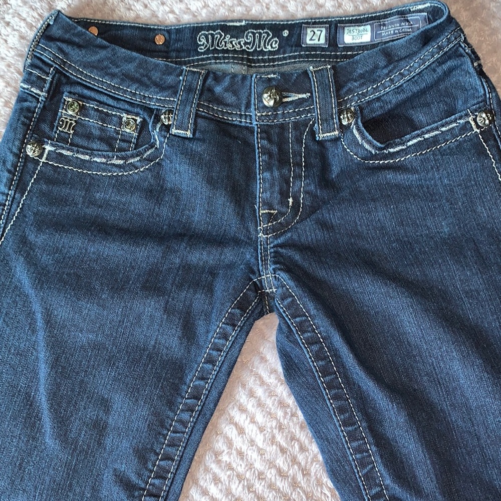Miss Me Low Rise Boot Cut Jeans size 27